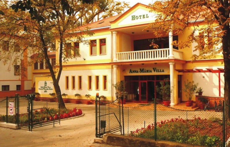 Anna-Mária Villa Hotel Balatonföldvár